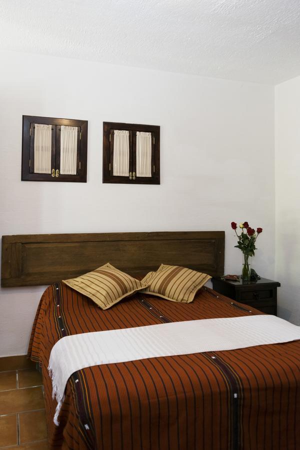Hostal Casa Del Artista & Galeria Антигуа-Гватемала Экстерьер фото